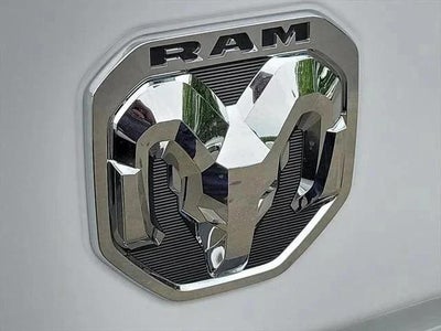 2022 RAM 1500 Big Horn Crew Cab 4x4 6'4' Box